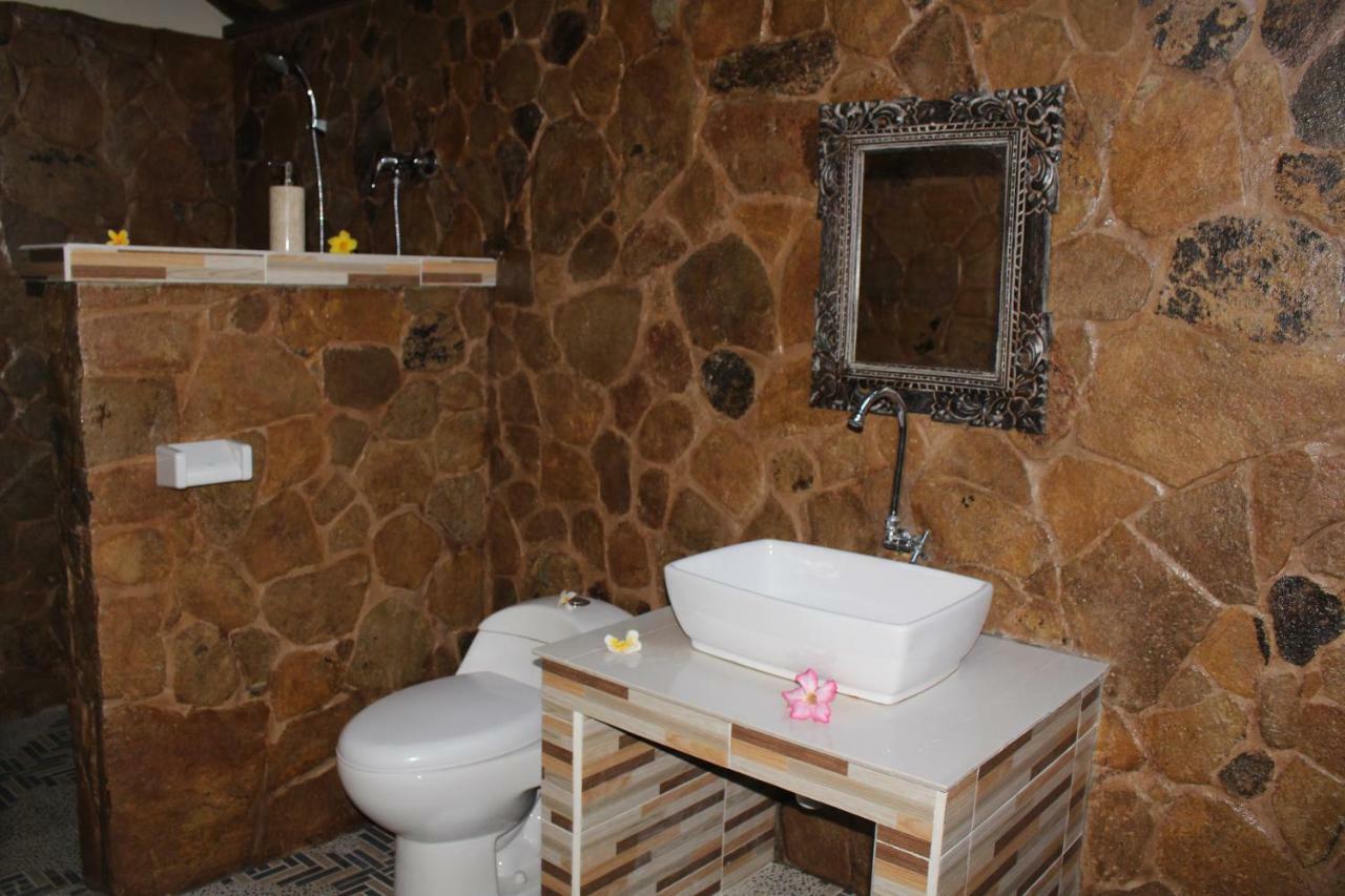 Bamboo Bali Hill Bungalows Амед Екстер'єр фото