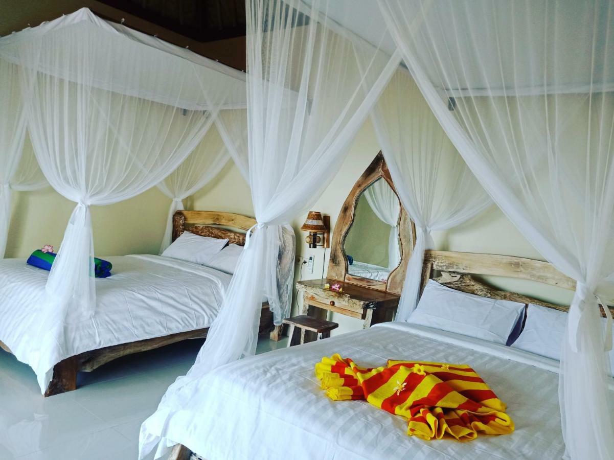 Bamboo Bali Hill Bungalows Амед Екстер'єр фото