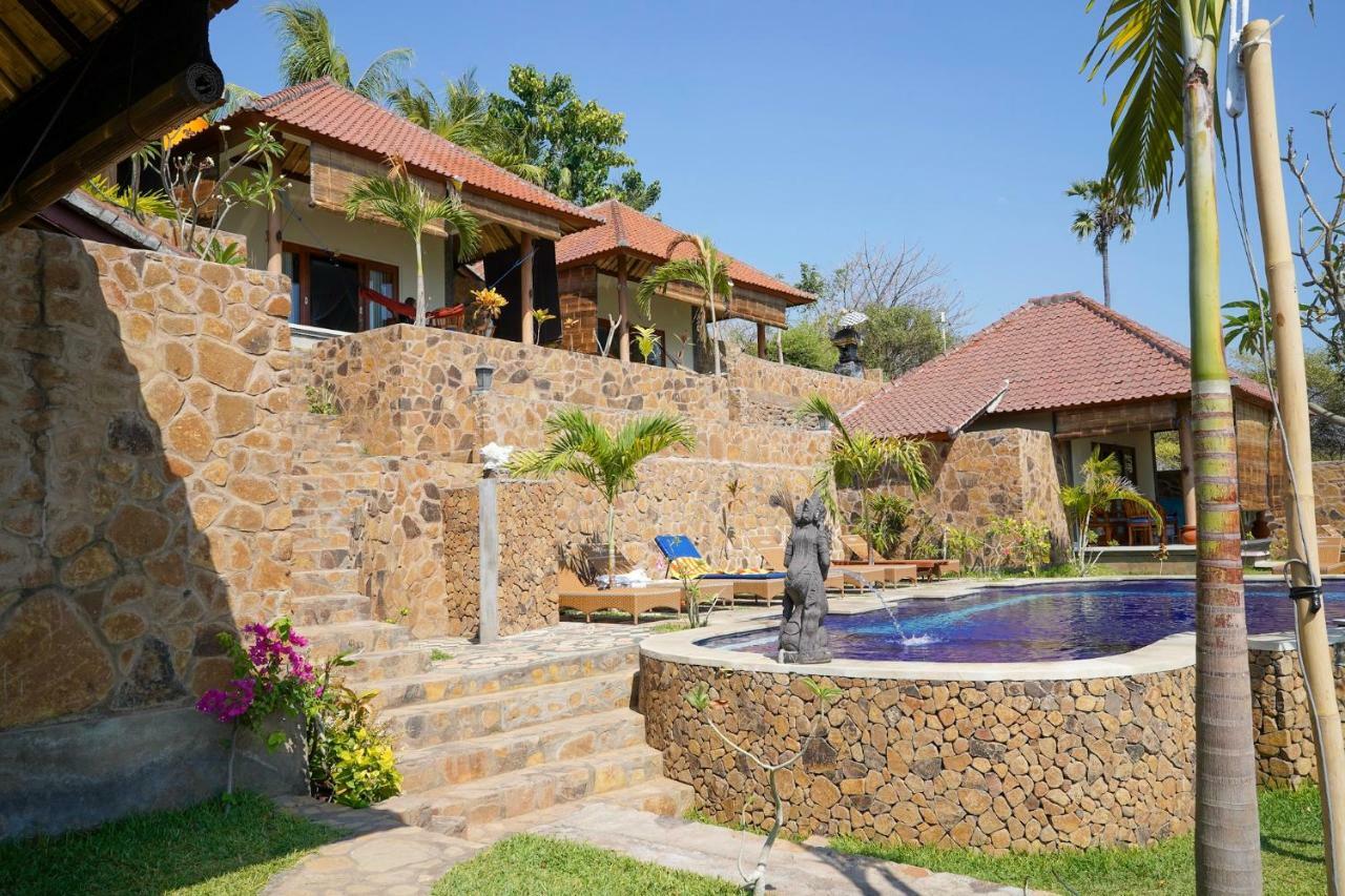 Bamboo Bali Hill Bungalows Амед Екстер'єр фото